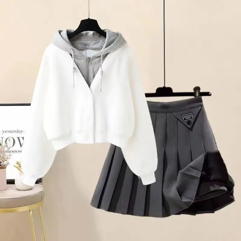Plush Thickened Casual Long Sleeved Hooded Mini Pleated Skirt Two-piece Set Fashionable Women’s Skirt Set Plush Thickened Casual Long Sleeved Hooded Mini Pleated Skirt Two-piece Set Fashionable Women's Skirt Set